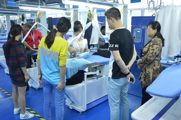 潔希亞讓夏季干洗加盟店產(chǎn)業(yè)活起來(lái) 潔希亞讓夏季干洗加盟店產(chǎn)業(yè)活起來(lái)