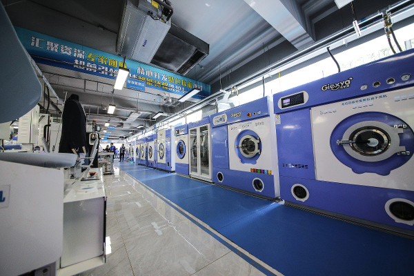 干洗加盟品牌有哪些 有先進洗滌技術的潔希亞